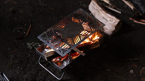 TRGR コンパクト 焚き火台